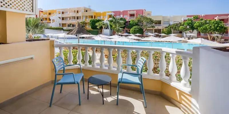Suite Classic con Vista Piscina